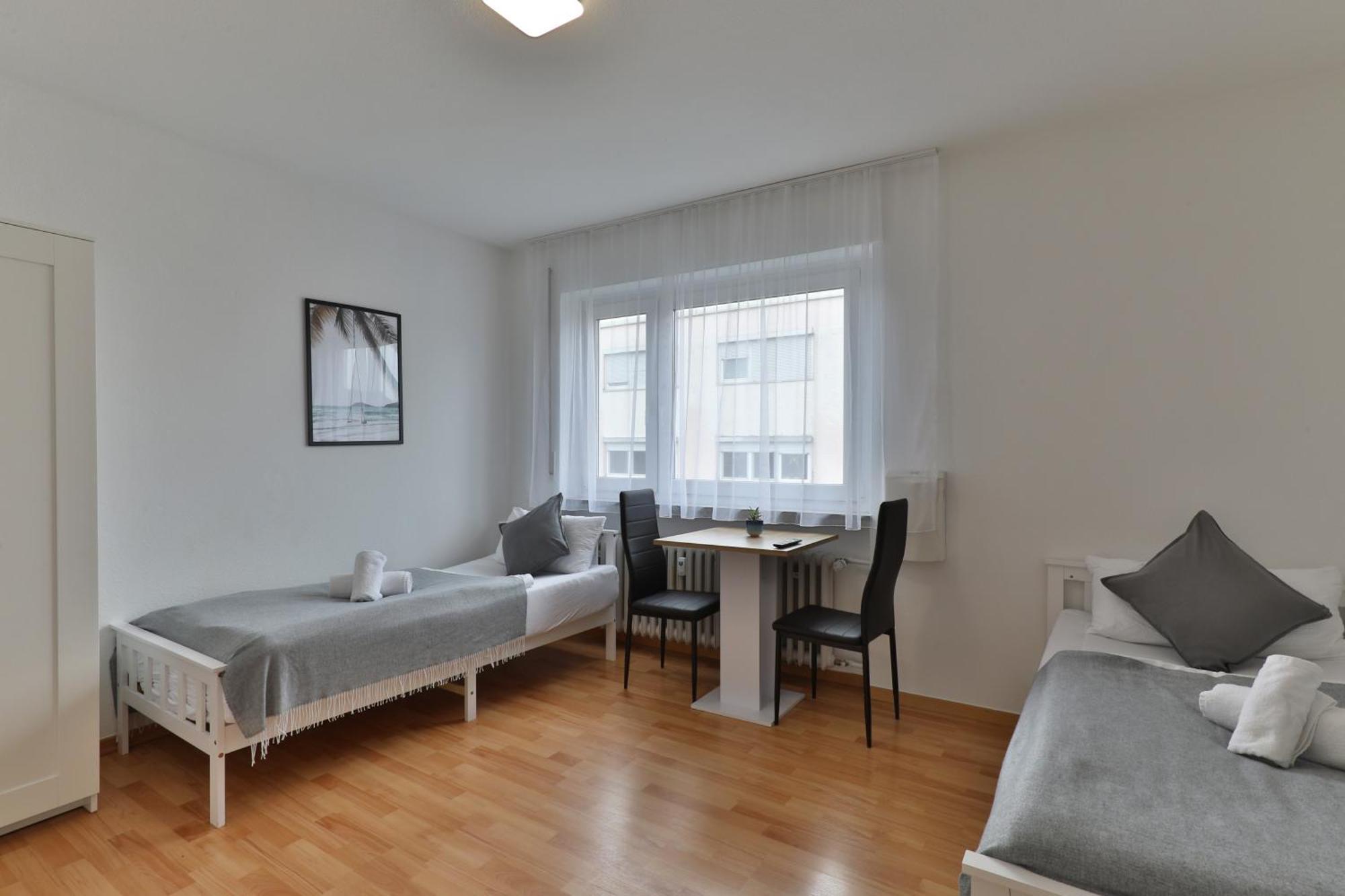 Moderne Ferienwohnungen - Service Wie Im Hotel 괴핑엔 외부 사진