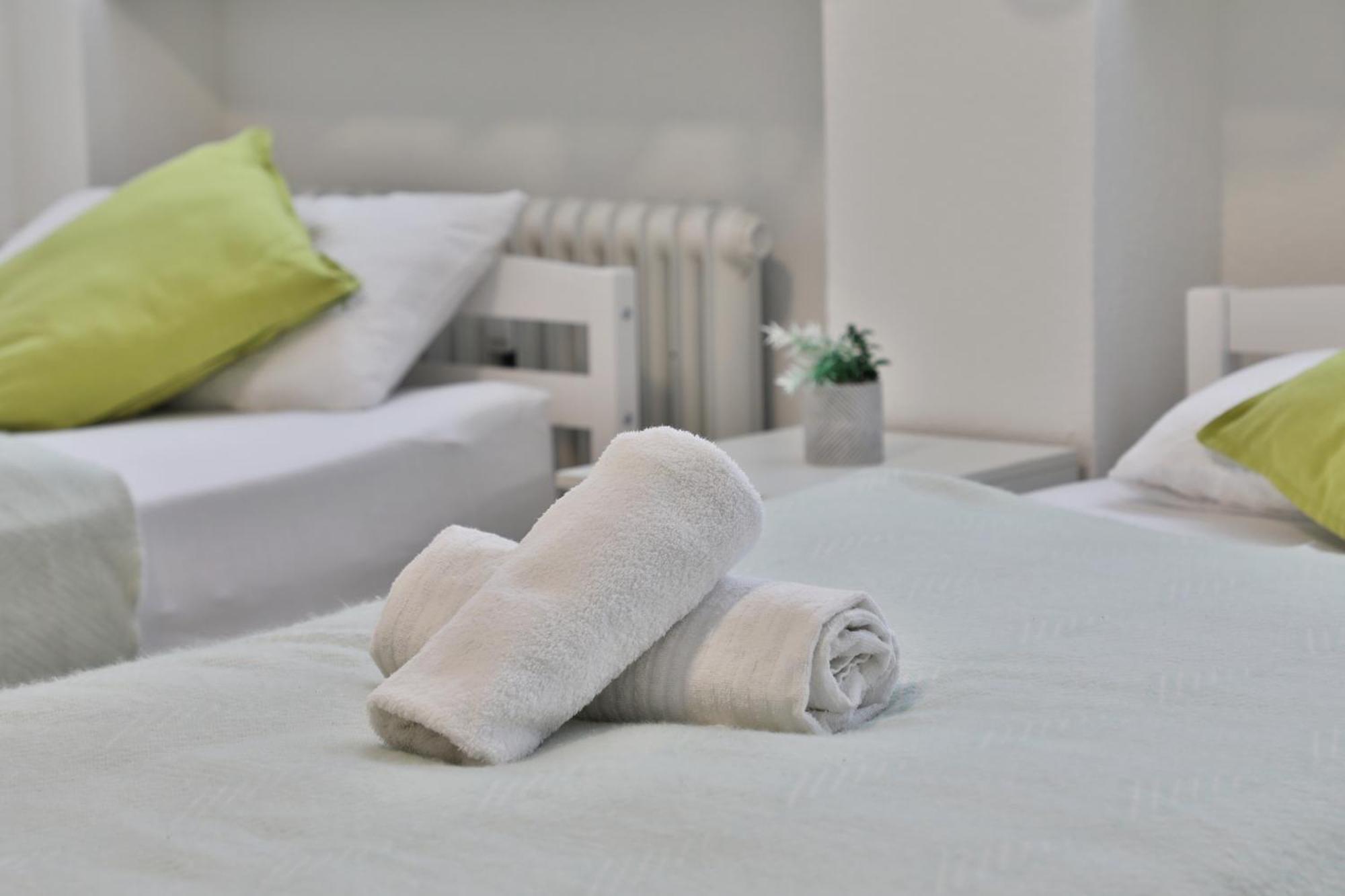 Moderne Ferienwohnungen - Service Wie Im Hotel 괴핑엔 외부 사진