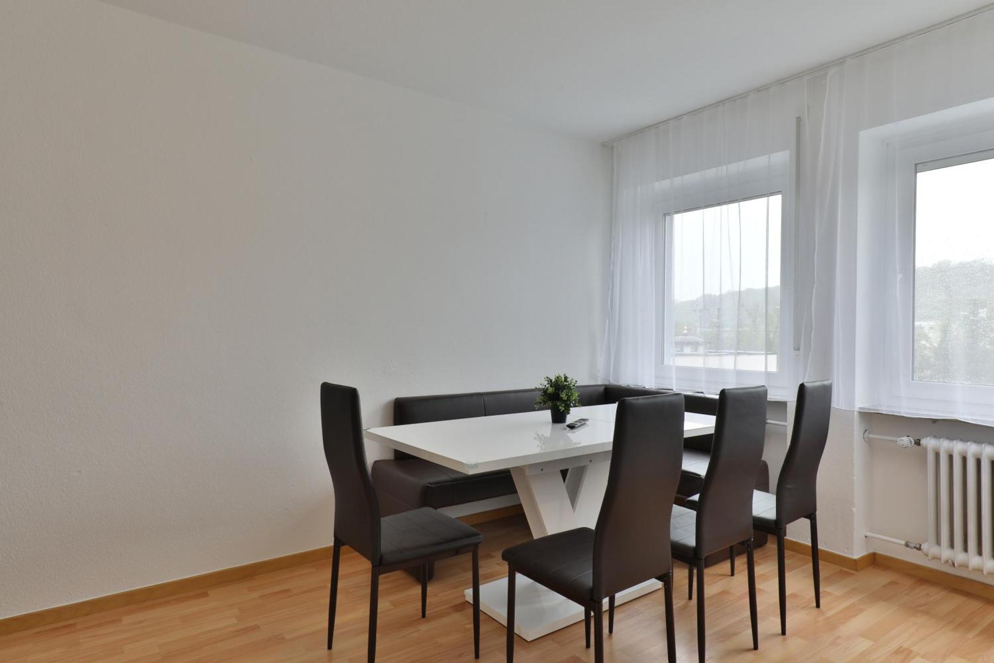 Moderne Ferienwohnungen - Service Wie Im Hotel 괴핑엔 외부 사진