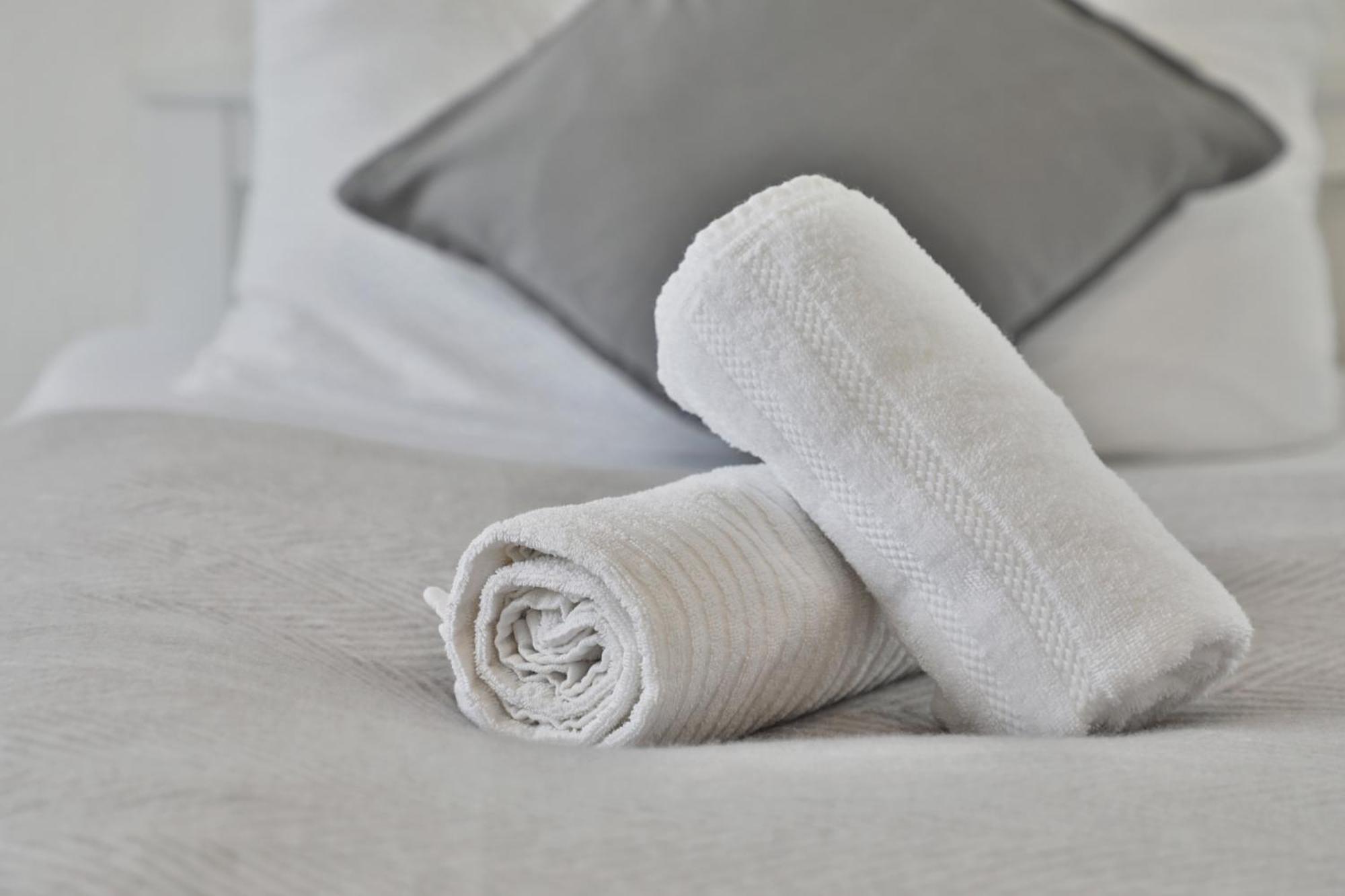 Moderne Ferienwohnungen - Service Wie Im Hotel 괴핑엔 외부 사진