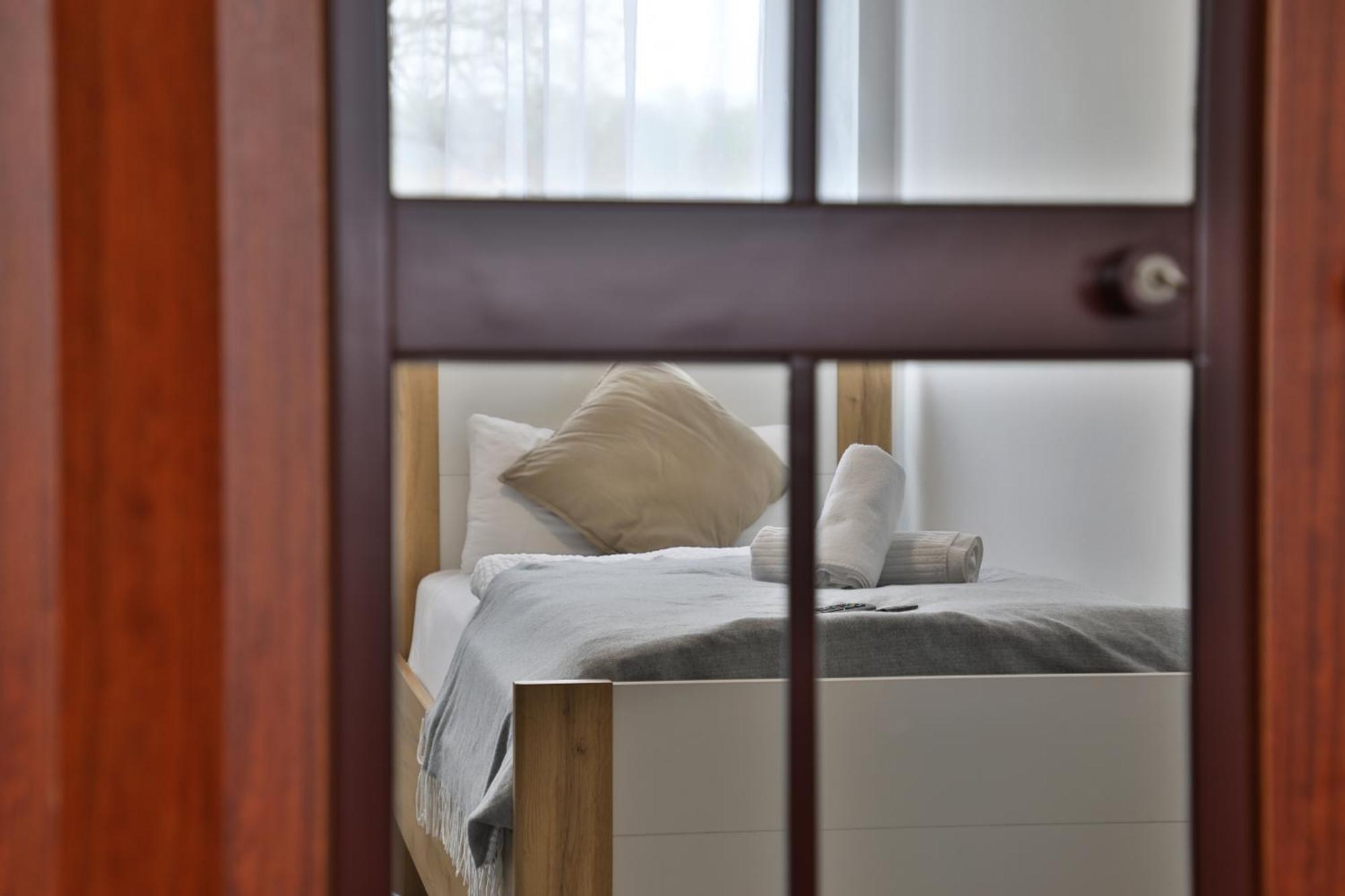 Moderne Ferienwohnungen - Service Wie Im Hotel 괴핑엔 외부 사진